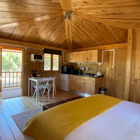 בקתה Suspended Wooden House - Monte Da Cortica Águas de Moura